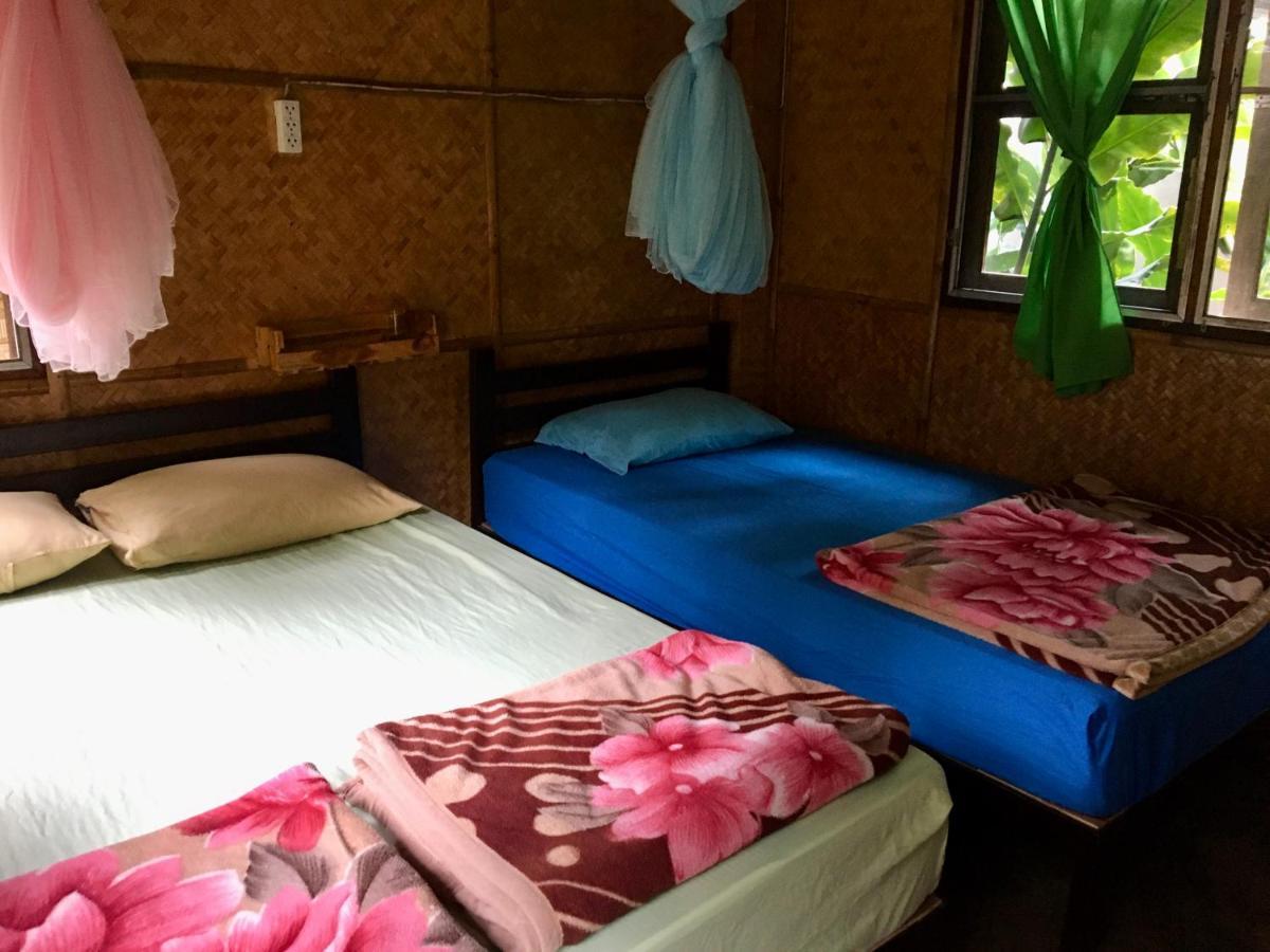 Golden Hut -Chill Bungalows In Town黄金泰式传统独栋小屋 Pai Eksteriør billede