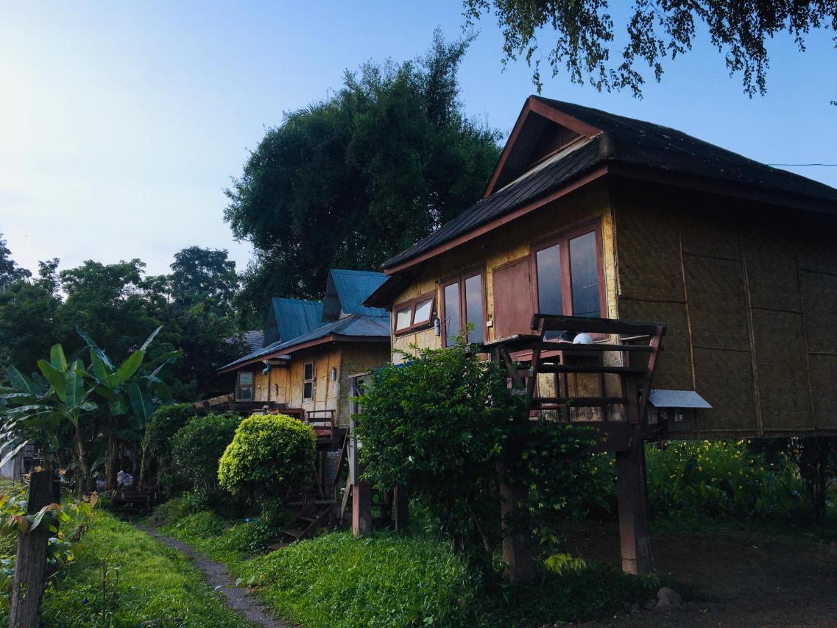 Golden Hut -Chill Bungalows In Town黄金泰式传统独栋小屋 Pai Eksteriør billede