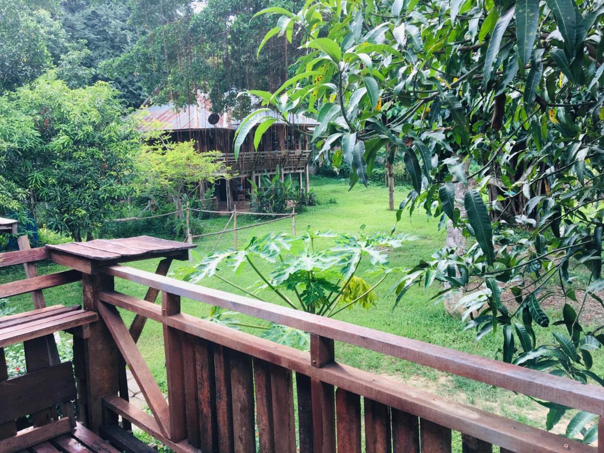 Golden Hut -Chill Bungalows In Town黄金泰式传统独栋小屋 Pai Eksteriør billede