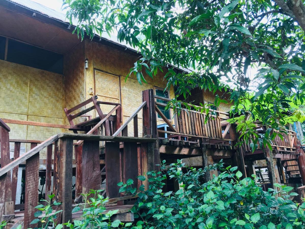 Golden Hut -Chill Bungalows In Town黄金泰式传统独栋小屋 Pai Eksteriør billede