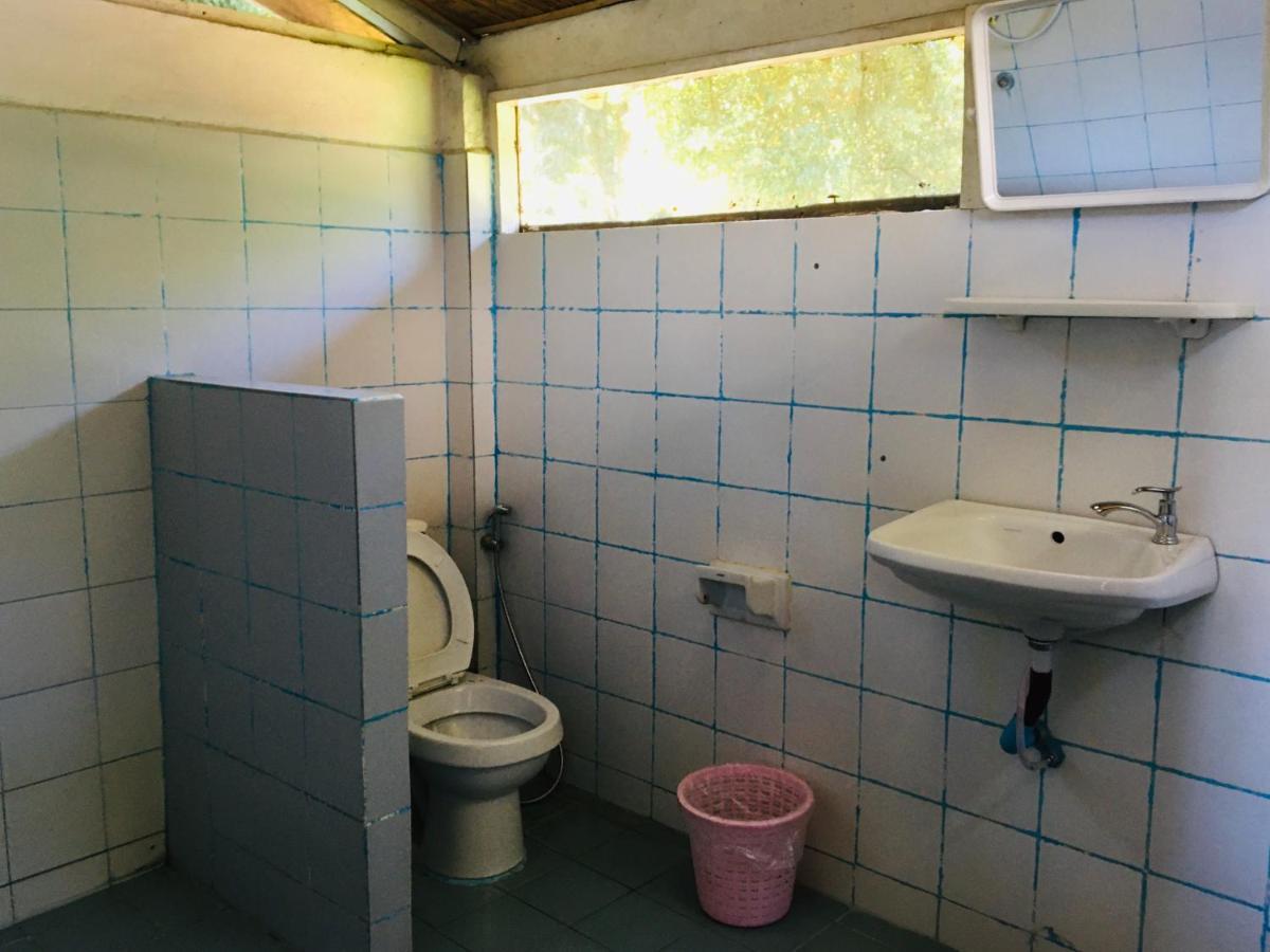 Golden Hut -Chill Bungalows In Town黄金泰式传统独栋小屋 Pai Eksteriør billede