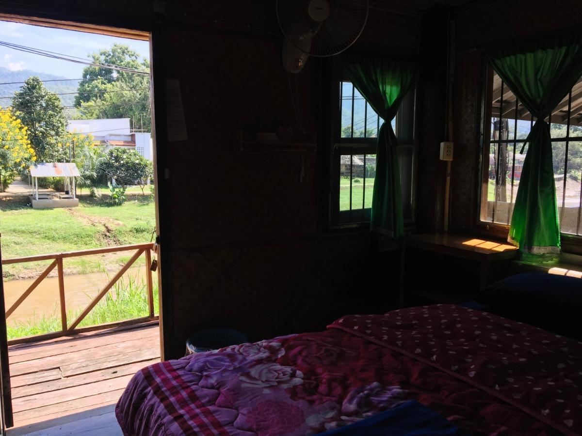 Golden Hut -Chill Bungalows In Town黄金泰式传统独栋小屋 Pai Eksteriør billede
