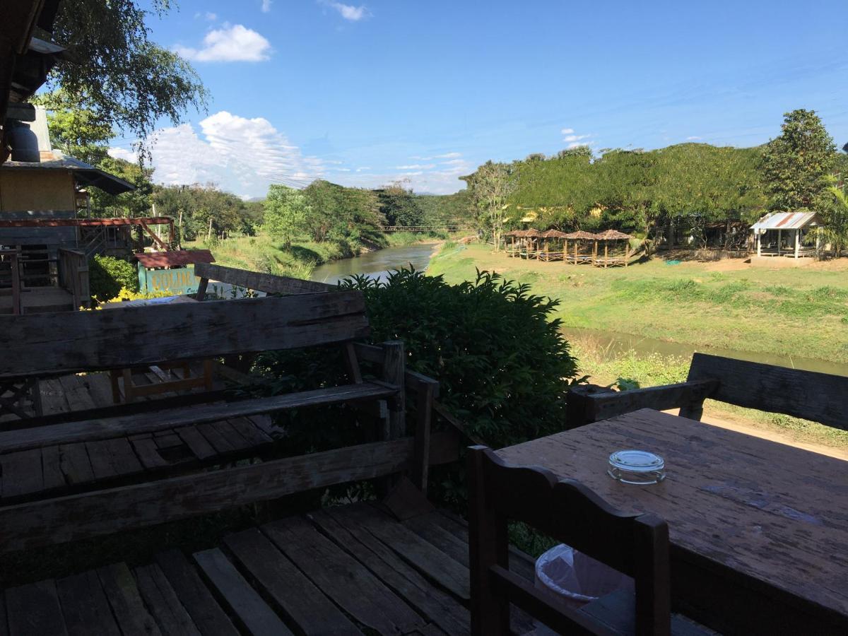 Golden Hut -Chill Bungalows In Town黄金泰式传统独栋小屋 Pai Eksteriør billede