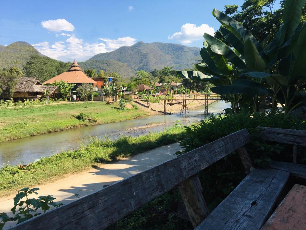 Golden Hut -Chill Bungalows In Town黄金泰式传统独栋小屋 Pai Eksteriør billede