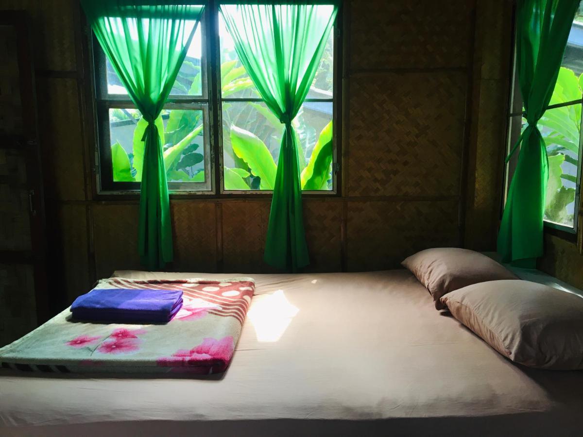 Golden Hut -Chill Bungalows In Town黄金泰式传统独栋小屋 Pai Eksteriør billede